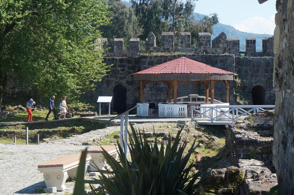 Gold Guest House Gonio Exterior photo